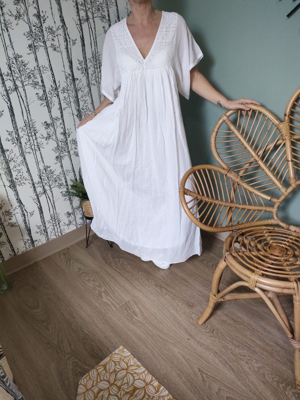Robe brodée