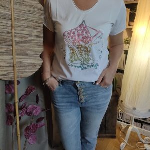 Tee shirt basket